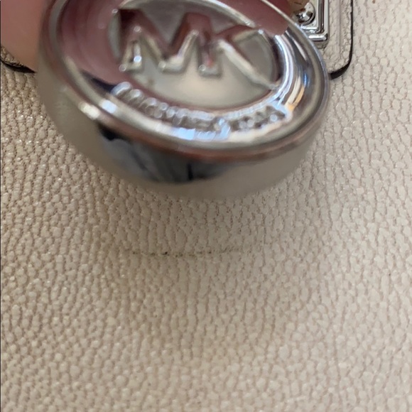 Michael Kors wallet - Picture 9 of 9